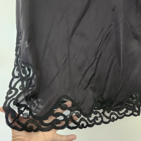 Vintage Black Slip Skirt Lace Trim Side Slit Size Small - Picture 4 of 9